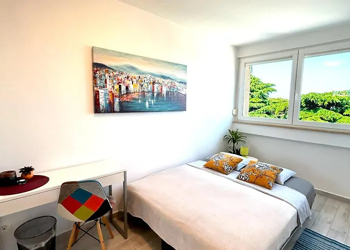 Fantasy & Magica Διαμέρισμα Πούλα